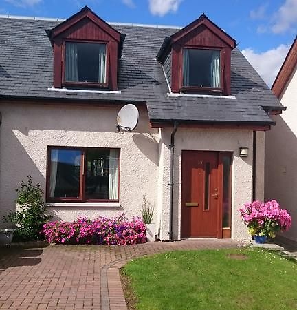 Holiday House Kinveachy Aviemore Ngoại thất bức ảnh